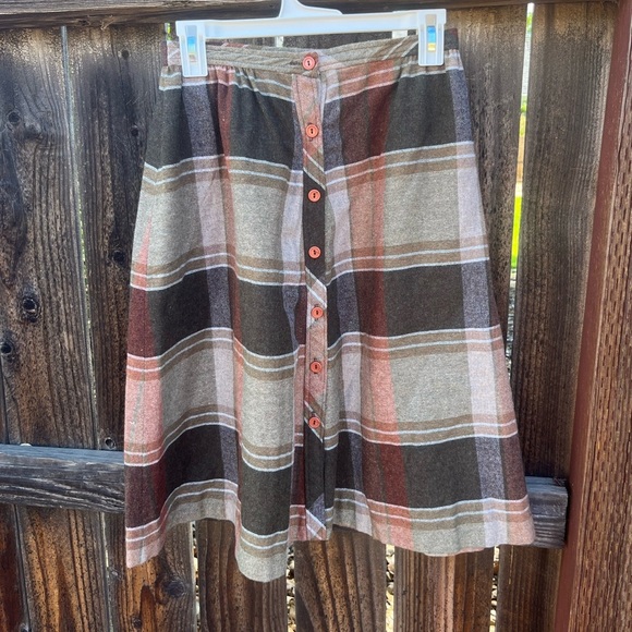 Vintage plaid wool fall skirt - Picture 1 of 3